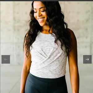 ZYIA White Infinity Tank (XL)